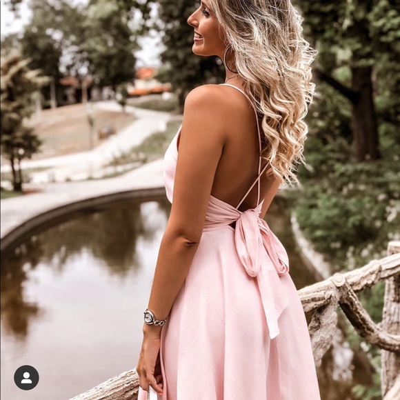 Bloggers favorite Zara pink dress - Picture 4 of 16